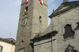 Pieve Fosciana celebra la festa della SS. Annunziata e gli sposi