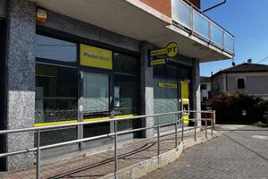 Poste Italiane: certificati anagrafici negli uffici postali &quot;Polis&quot;