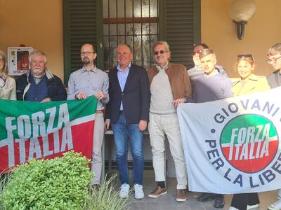 Forza Italia presenta il nuovo assetto a Fornoli: &quot;Sogniamo un governo regionale di centrodestra&quot;