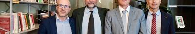 Il sindaco Michele Giannini all’inaugurazione dello ‘Scaffale del Ricordo’ alla biblioteca Civica Agorà