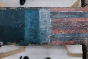 diversi strati pittorici della croce