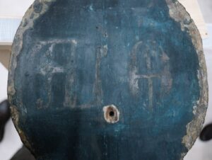 tracce di alfa e omega sullo strato più recente di azzurrite