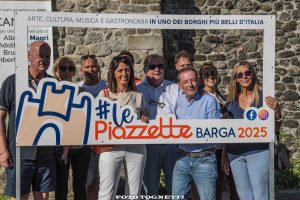 Inaugurazione delle piazzette a Barga (3)