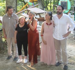 Ensemble IL BOSCO CHE RISUONA con MG. Pungente
