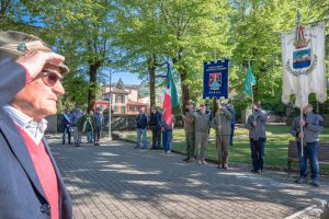 commemorazione ai caduti 25 aprile - barga (1)