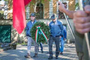 commemorazione ai caduti 25 aprile - barga (3)